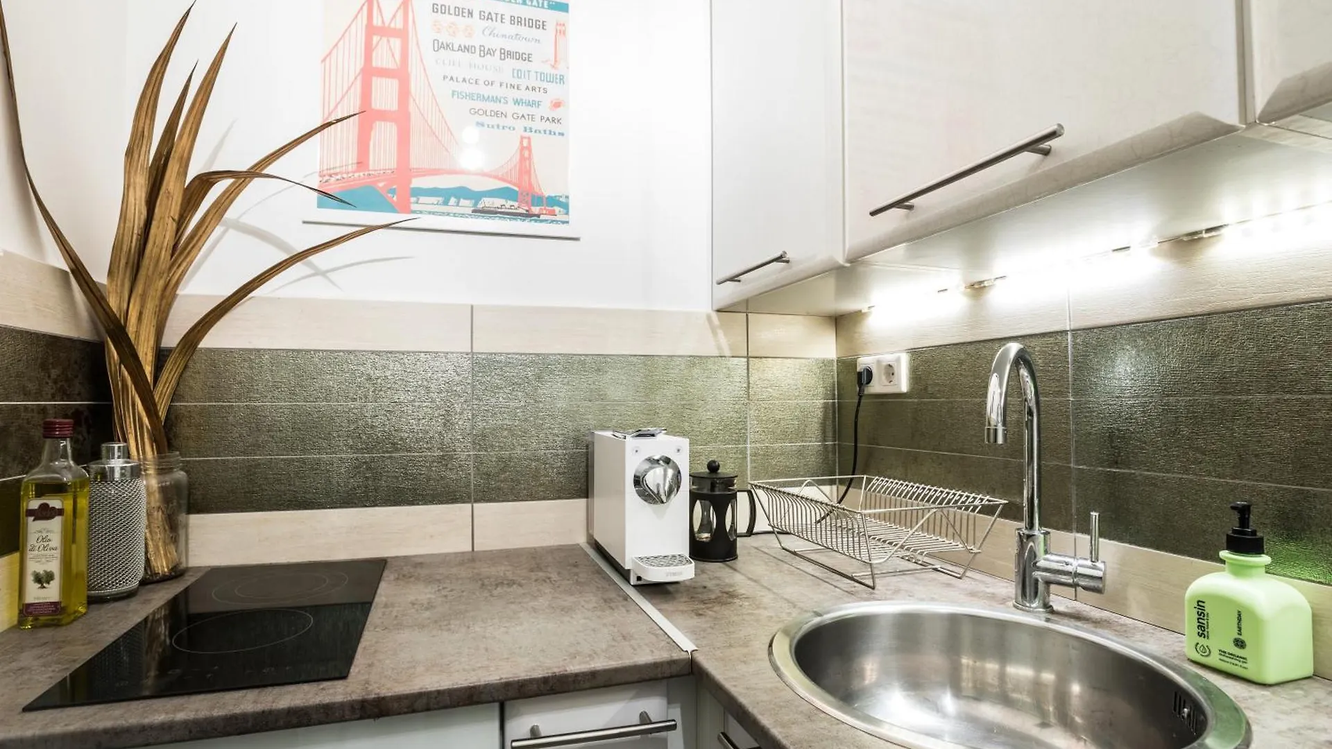 Stylish Apartment In The Heart Of The Center With Air Conditioner Budapest